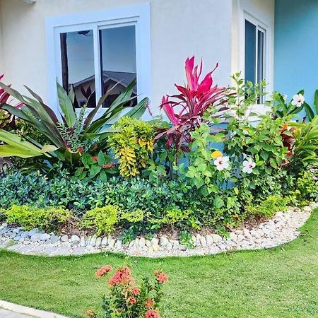 Snooze At Oceanpointe Villa Lucea Luaran gambar